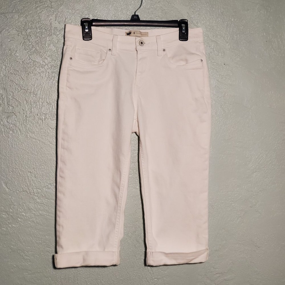 LEVIS CAPRIS SIZE 28